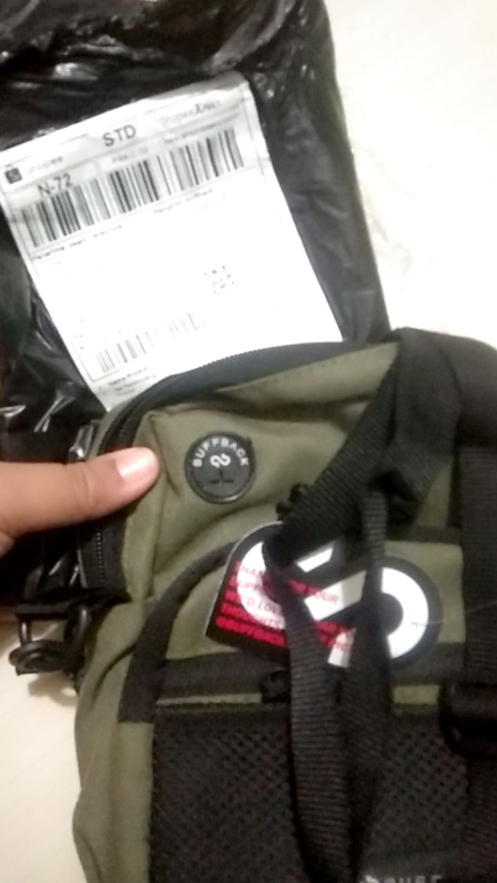 Buffback Tas Selempang Unisex Urban Modern - Foto ulasan pembeli