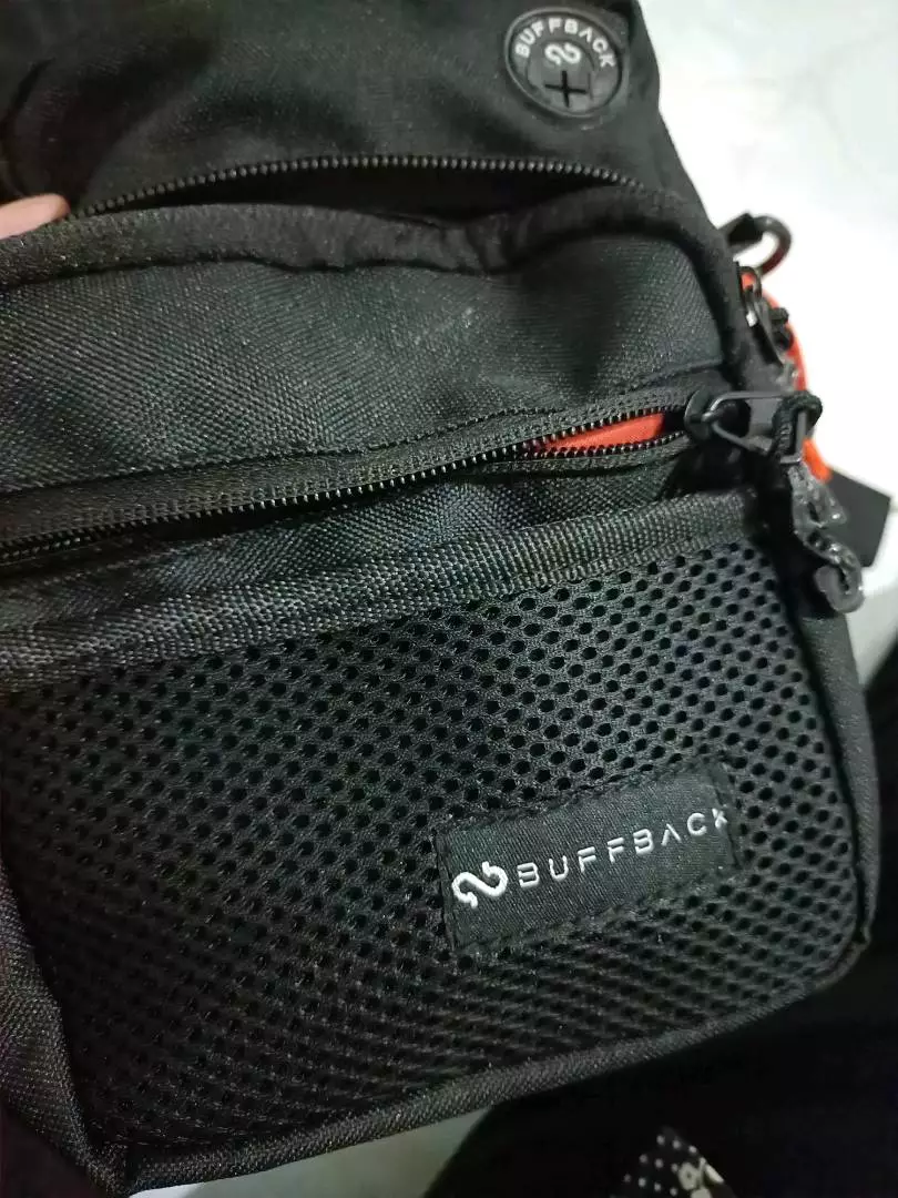 Buffback Tas Selempang Unisex Urban Modern - Foto ulasan pembeli