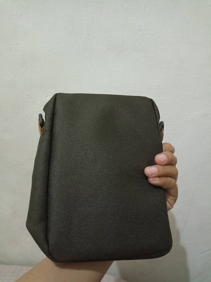 Buffback Tas Selempang Unisex Urban Modern - Foto ulasan pembeli