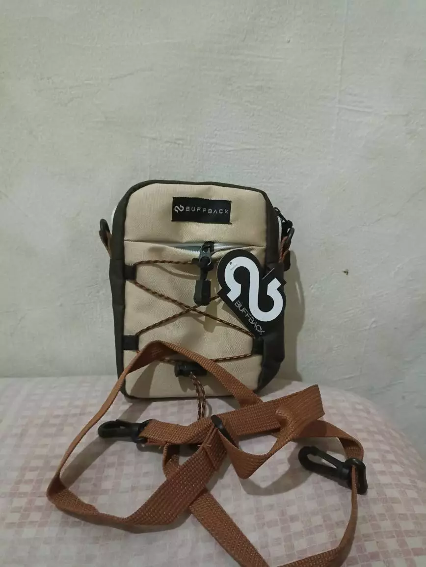 Buffback Tas Selempang Unisex Urban Modern - Foto ulasan pembeli