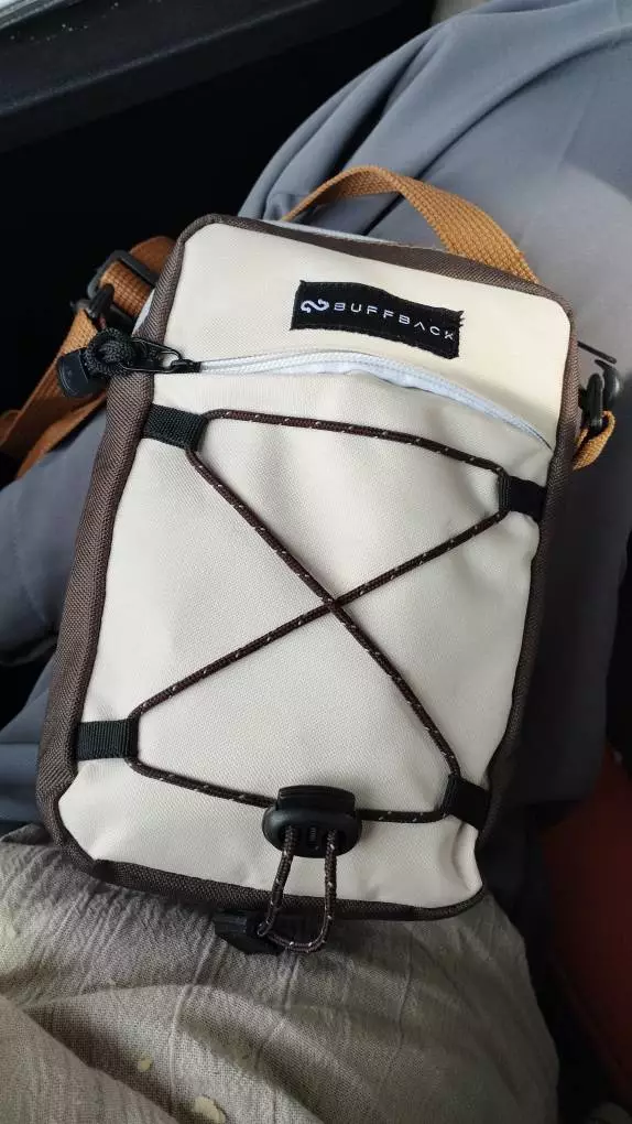 Buffback Tas Selempang Unisex Urban Modern - Foto ulasan pembeli