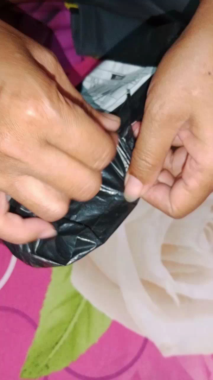 Buffback Tas Selempang Unisex Urban Modern - Foto ulasan pembeli