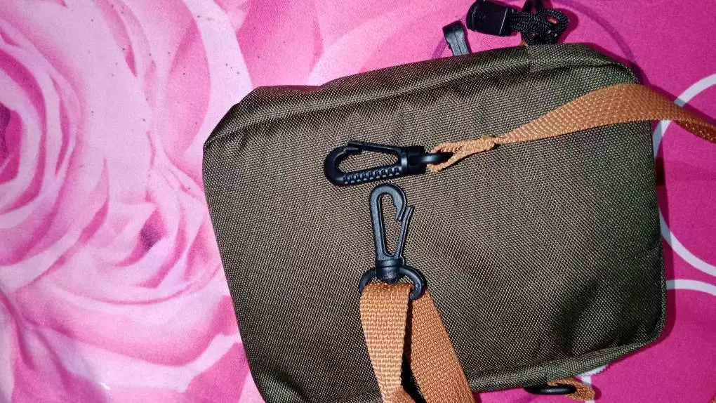Buffback Tas Selempang Unisex Urban Modern - Foto ulasan pembeli