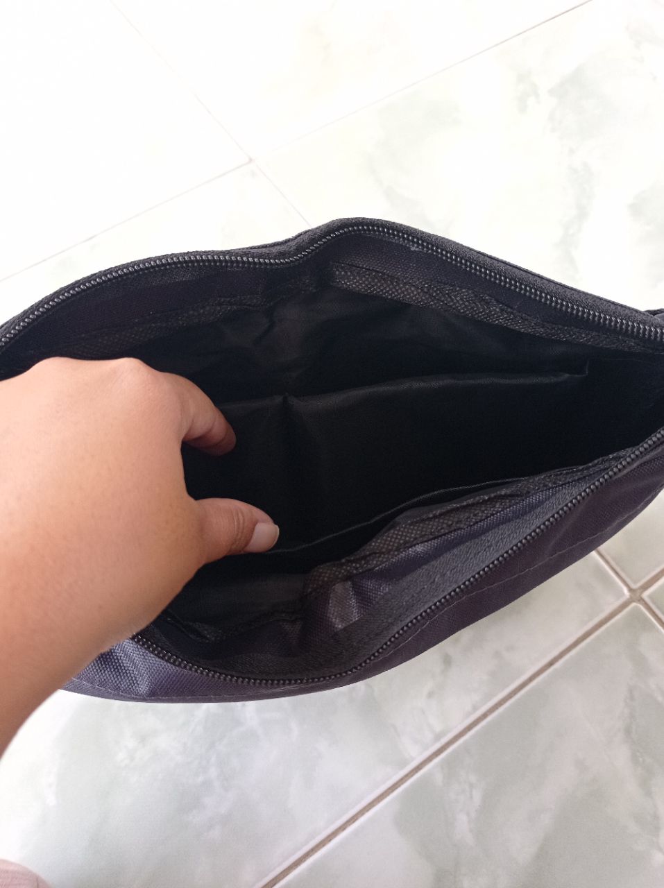 Buffback Tas selempang Pria Wanita Slingbag distro - Foto ulasan pembeli