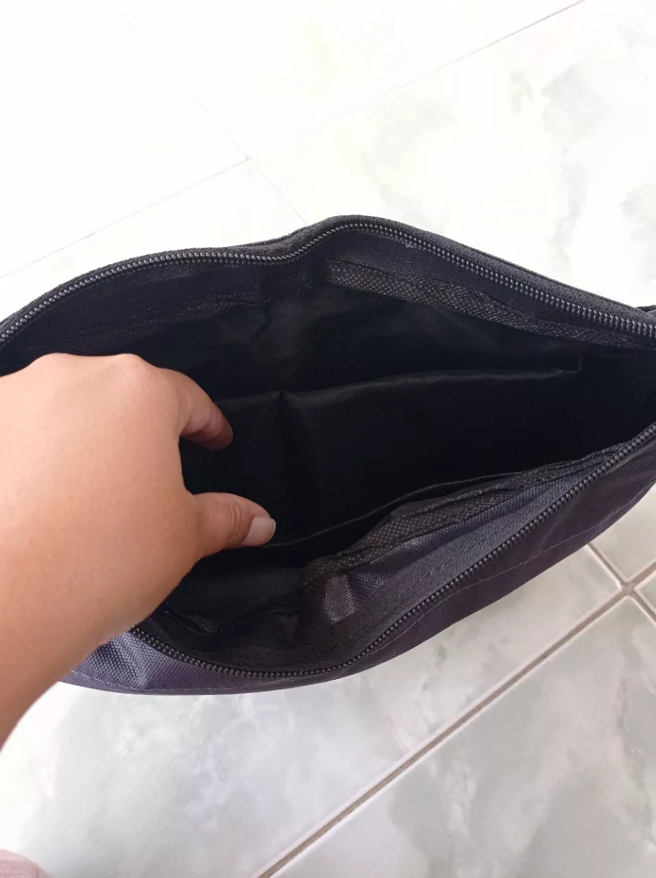 Buffback Tas selempang Pria Wanita Slingbag distro - Foto ulasan pembeli