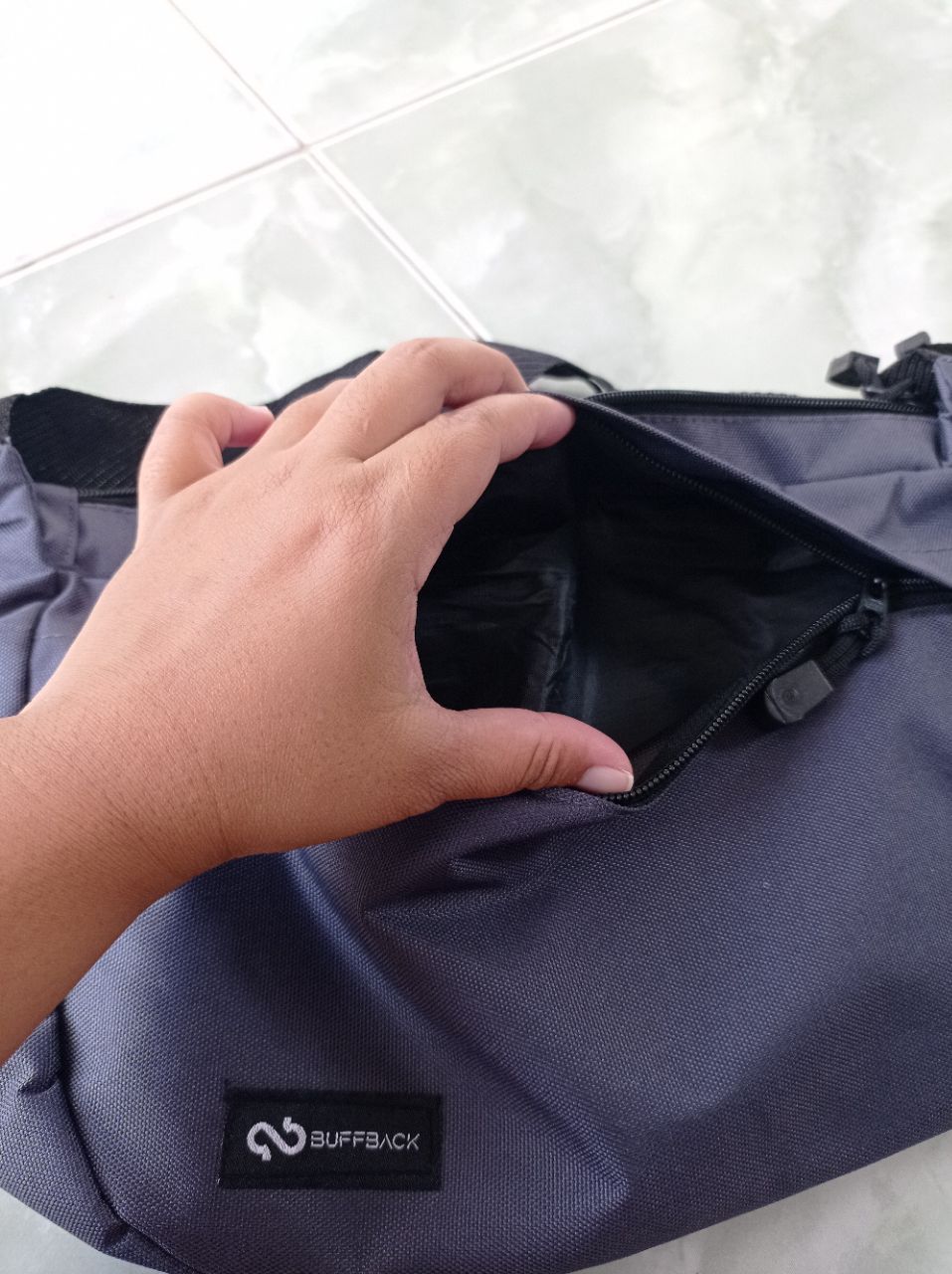 Buffback Tas selempang Pria Wanita Slingbag distro - Foto ulasan pembeli