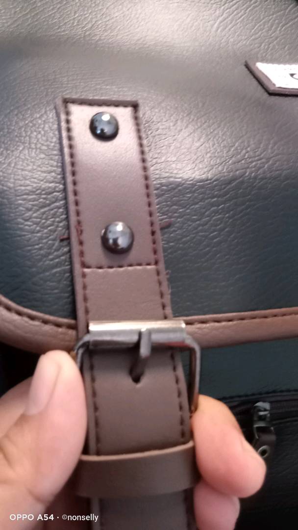 Foto ulasan pembeli igestore, varian K3 hitam