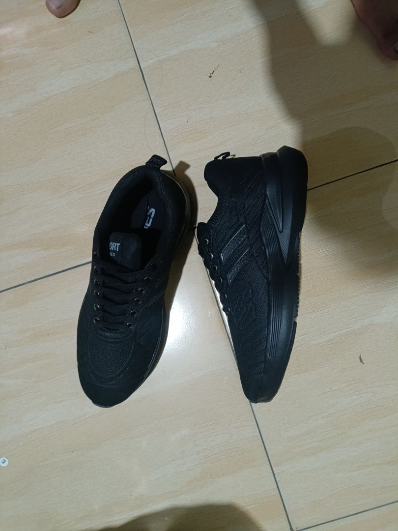 GIGERS Sepatu Sneakers Pria Wanita Hitam Nyaman - foto 2 dari 10, novaliaip