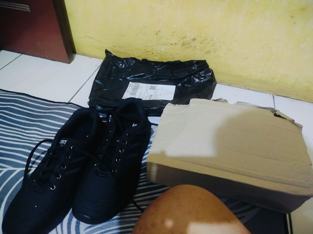 GIGERS Sepatu Sneakers Pria Wanita Hitam Nyaman - foto 4 dari 10, novaliaip