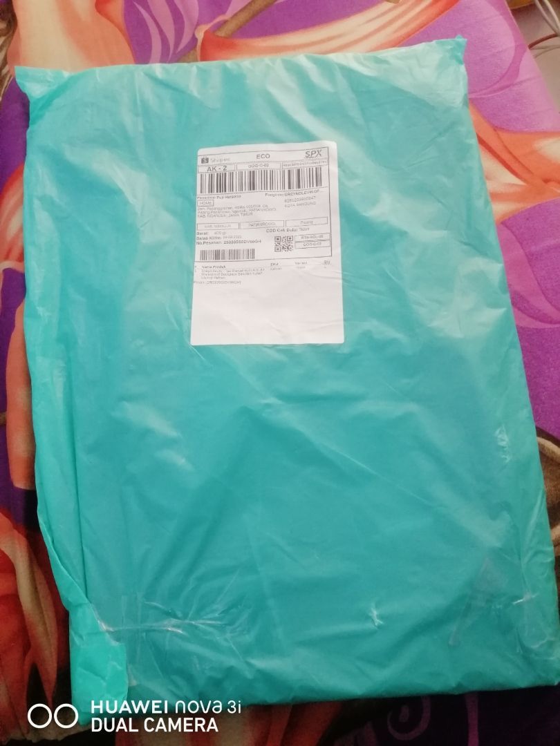 Foto ulasan pembeli p*****9, varian Hitam