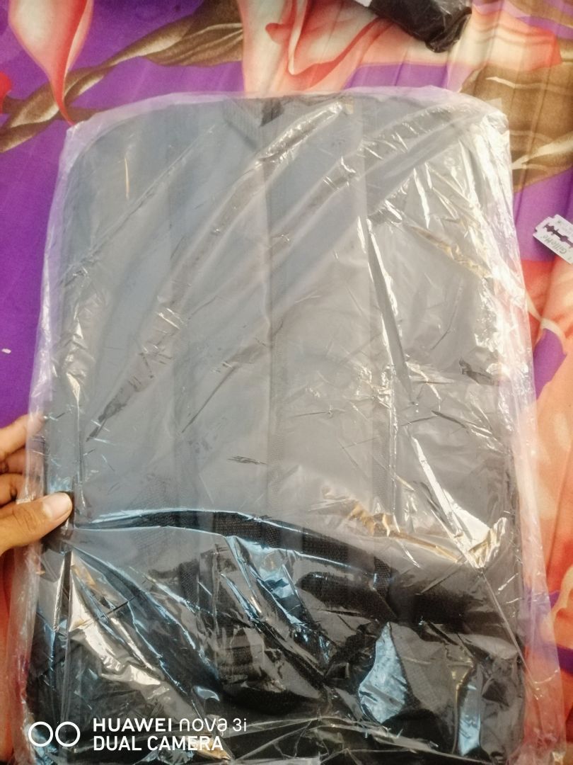 Foto ulasan pembeli p*****9, varian Hitam