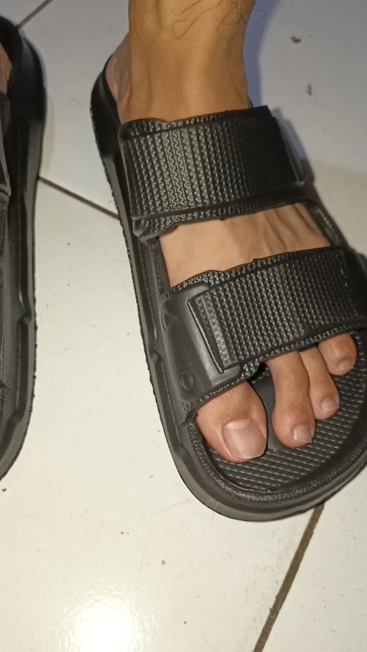 Foto ulasan pembeli i*****k, varian Hitam,44