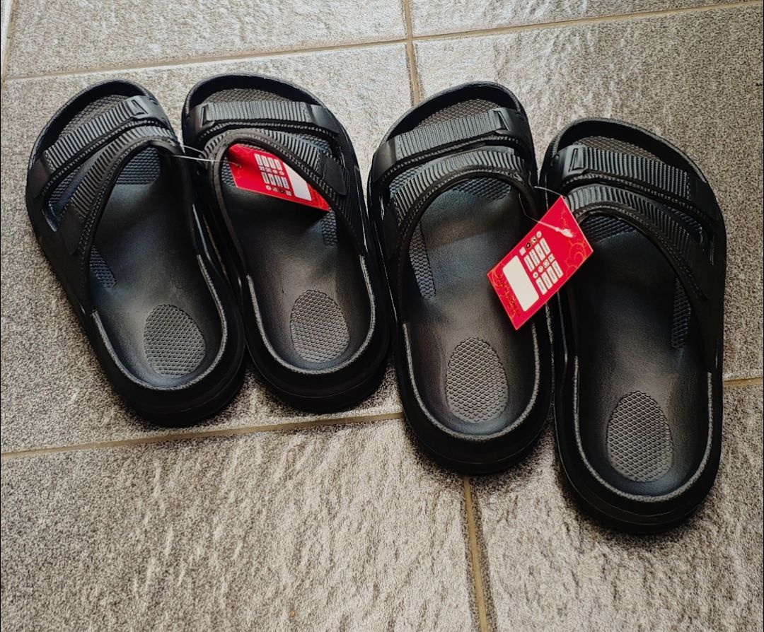 Foto ulasan pembeli d*****1, varian Hitam,41, Hitam,40