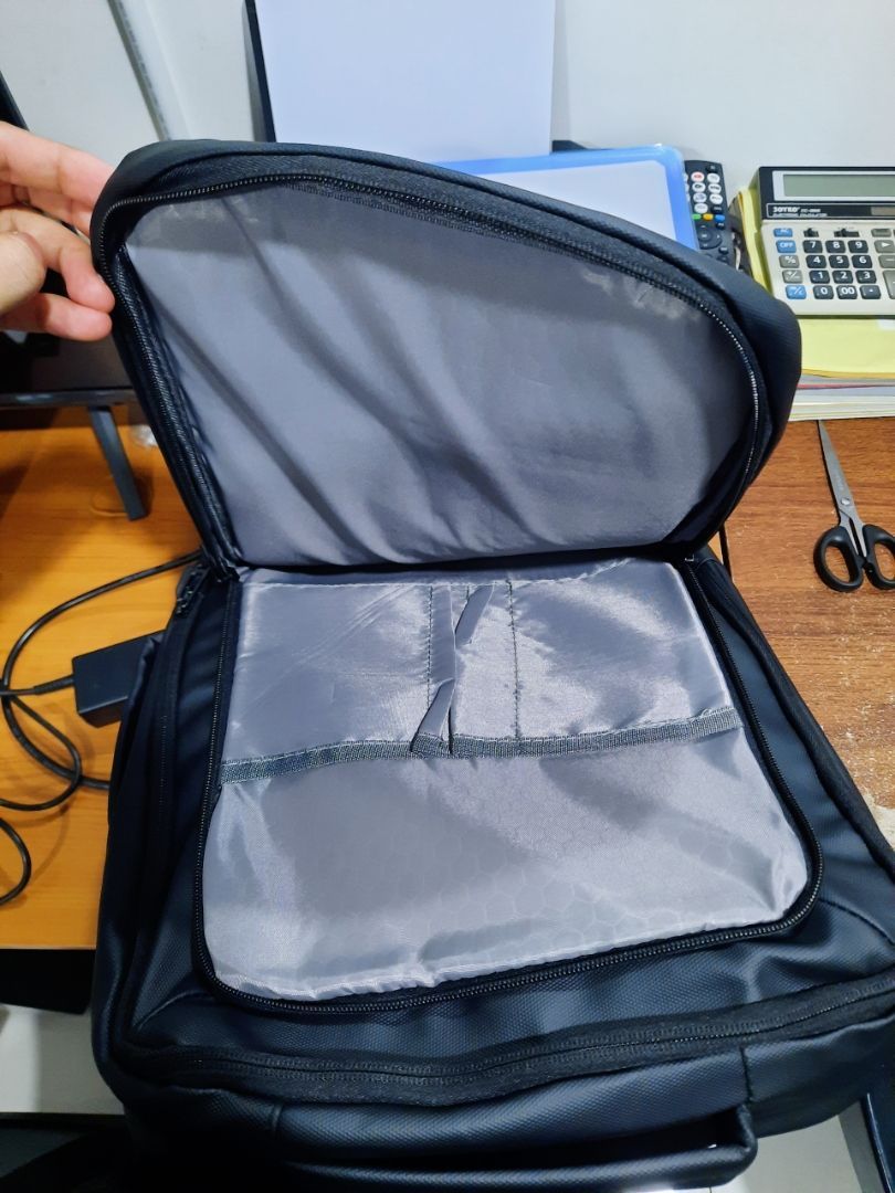 GuluCarrier Tas Ransel Pria Kantor Tahan Air Multifungsi Tas Laptop Travel Kapasitas Besar Original - Foto ulasan pembeli