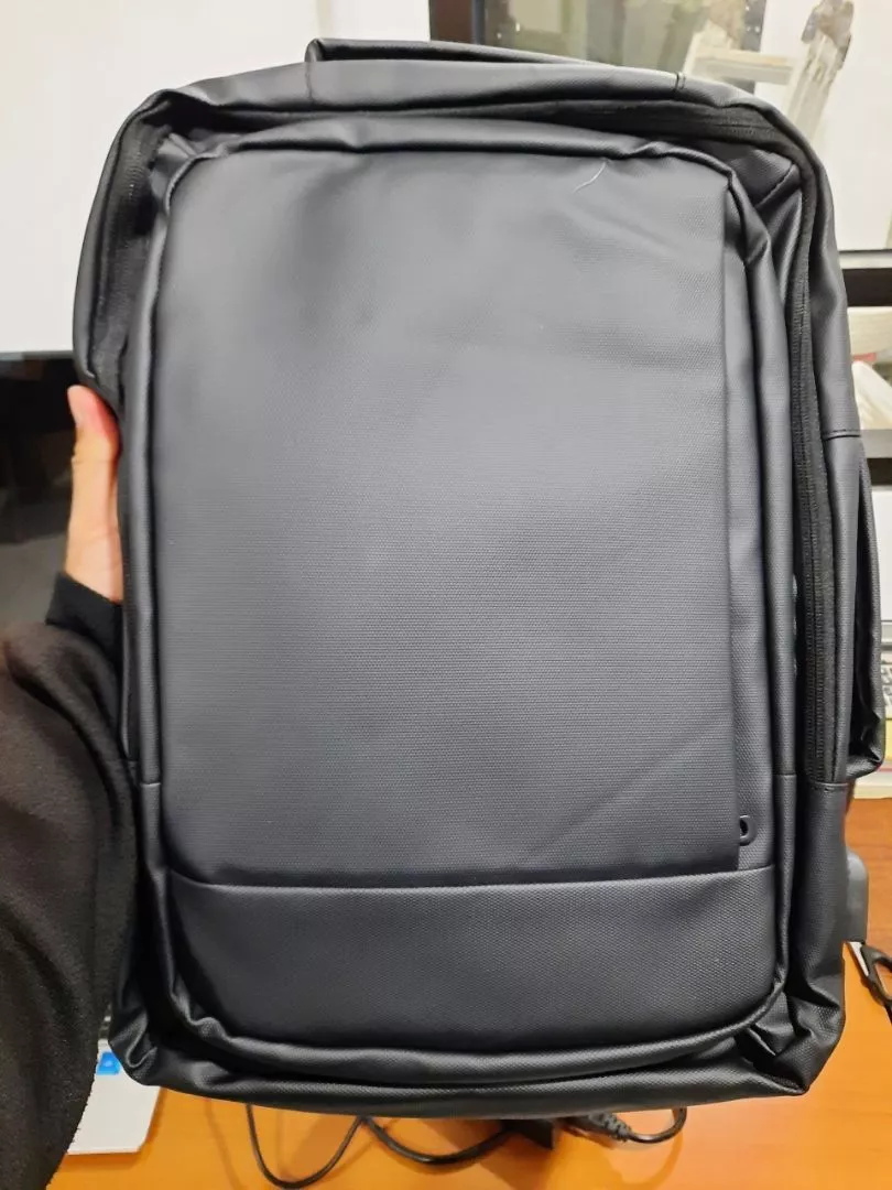 GuluCarrier Tas Ransel Pria Kantor Tahan Air Multifungsi Tas Laptop Travel Kapasitas Besar Original - Foto ulasan pembeli