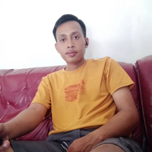 GuluCarrier Tas Ransel Pria Kantor Tahan Air Multifungsi Tas Laptop Travel Kapasitas Besar Original - Foto ulasan pembeli