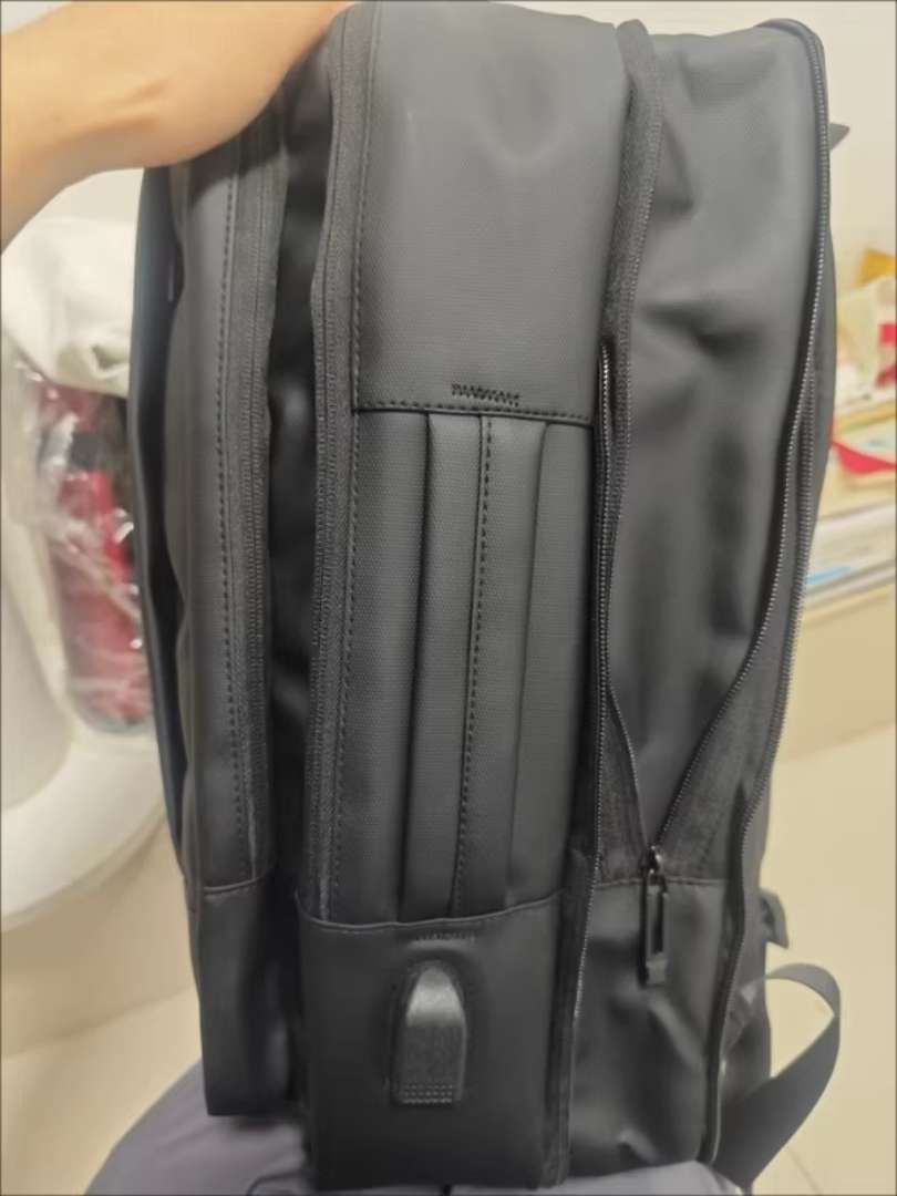 GuluCarrier Tas Ransel Pria Kantor Tahan Air Multifungsi Tas Laptop Travel Kapasitas Besar Original - Foto ulasan pembeli