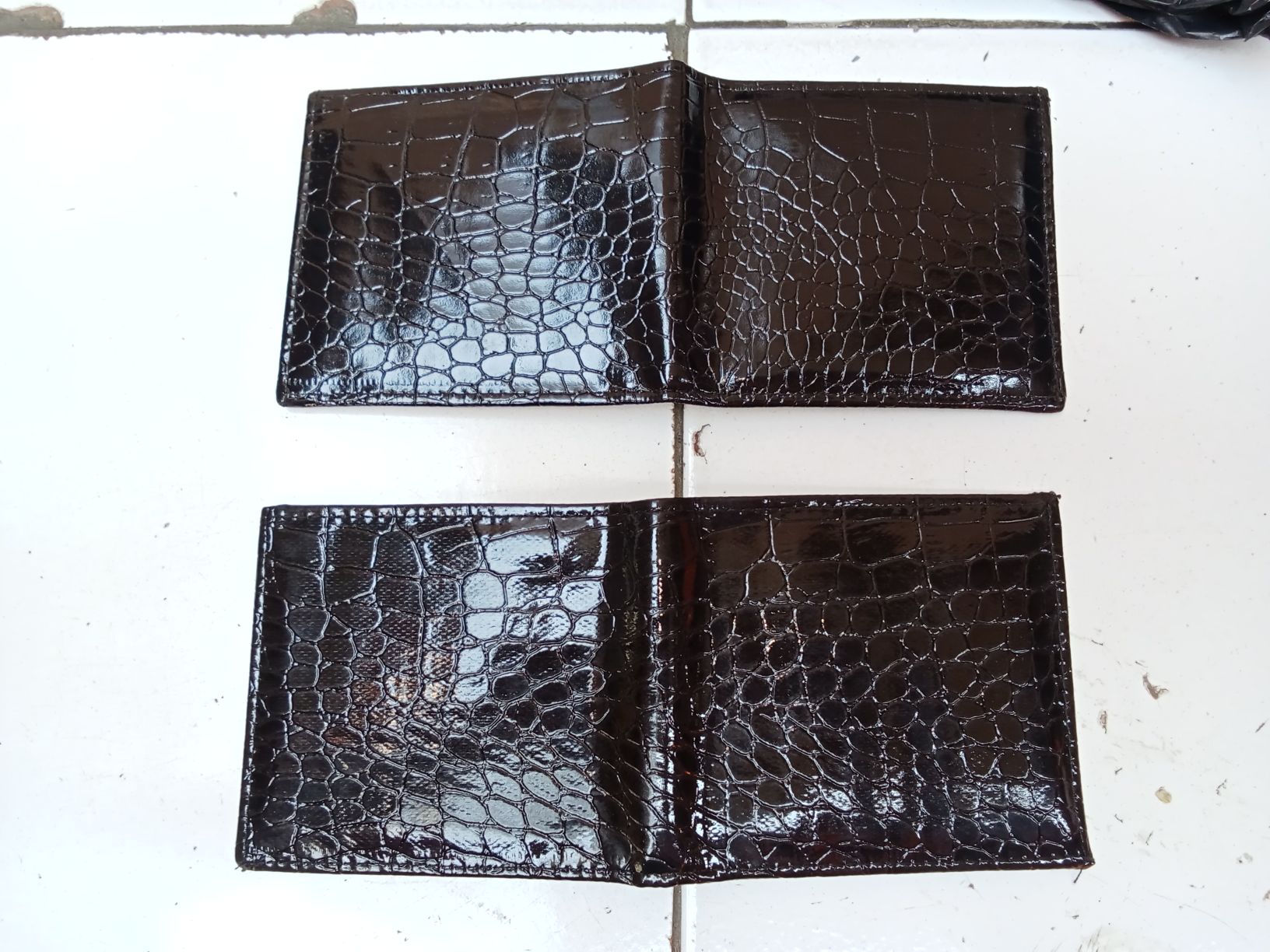Dompet murah / dompet lipat 2/ dompet kulit sintetis - Foto ulasan pembeli