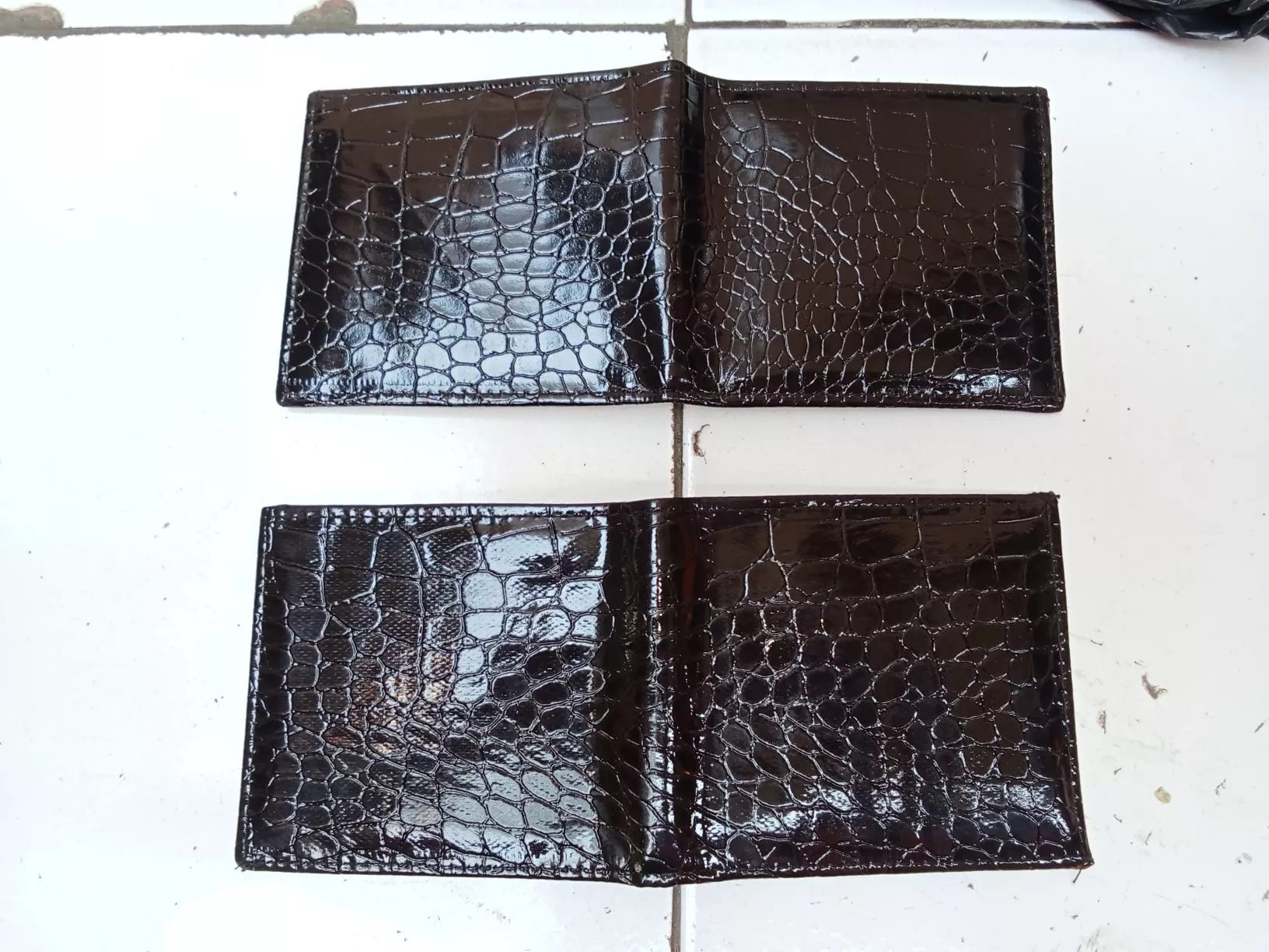Dompet murah / dompet lipat 2/ dompet kulit sintetis - Foto ulasan pembeli