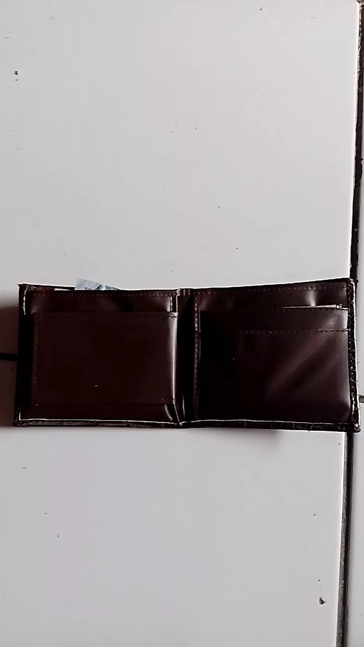 Dompet murah / dompet lipat 2/ dompet kulit sintetis - Foto ulasan pembeli