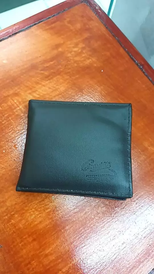 Dompet murah / dompet lipat 2/ dompet kulit sintetis - Foto ulasan pembeli