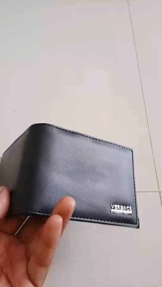Dompet Kulit Pria Bifold Lipat Dua V45 Dompet Pria Kulit Casual + Bonus Box - Foto ulasan pembeli