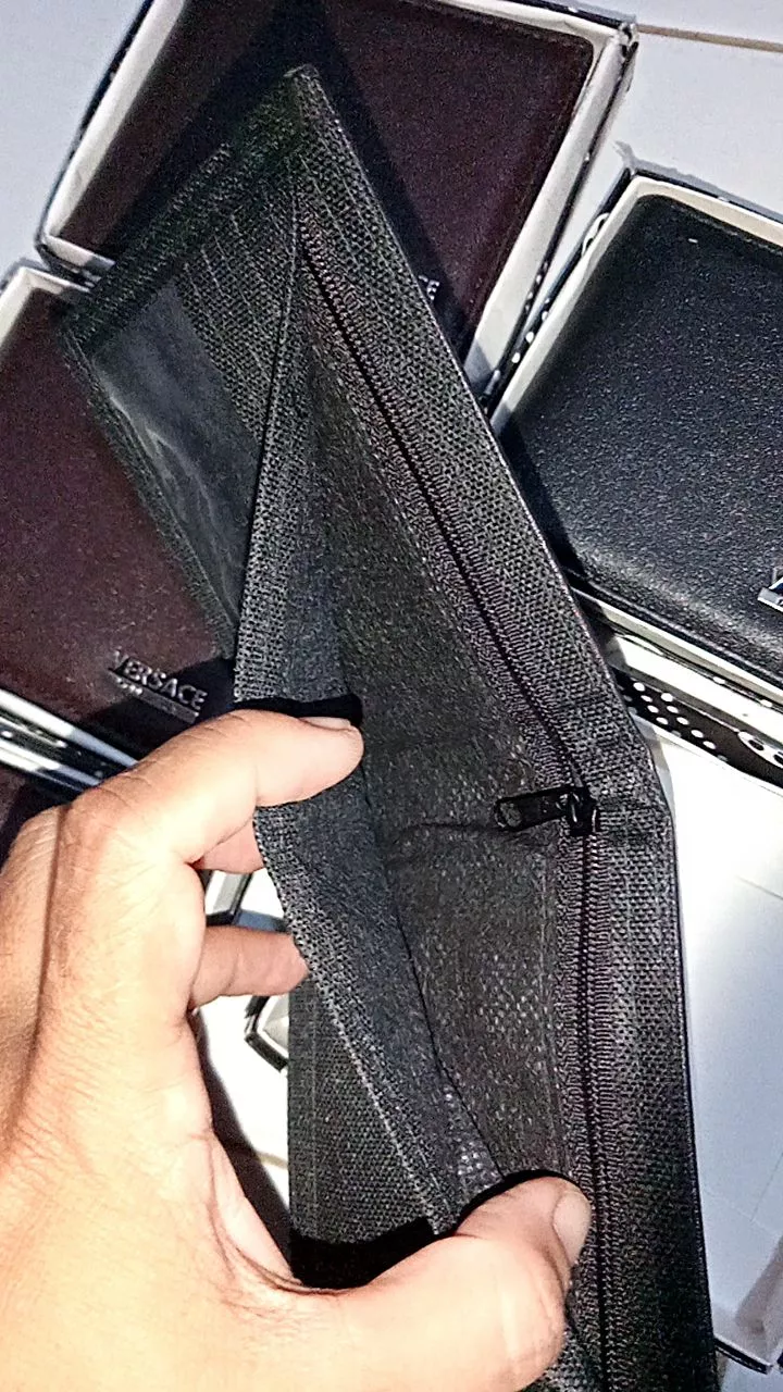 Dompet Kulit Pria Bifold Lipat Dua V45 Dompet Pria Kulit Casual + Bonus Box - Foto ulasan pembeli