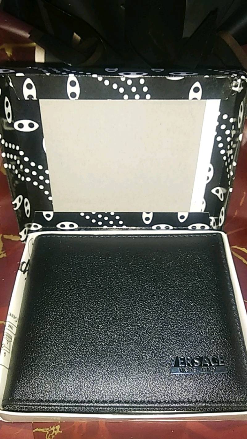 Dompet Kulit Pria Bifold Lipat Dua V45 Dompet Pria Kulit Casual + Bonus Box - Foto ulasan pembeli