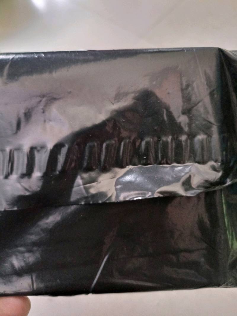 Dompet Kulit Pria Bifold Lipat Dua V45 Dompet Pria Kulit Casual + Bonus Box - Foto ulasan pembeli