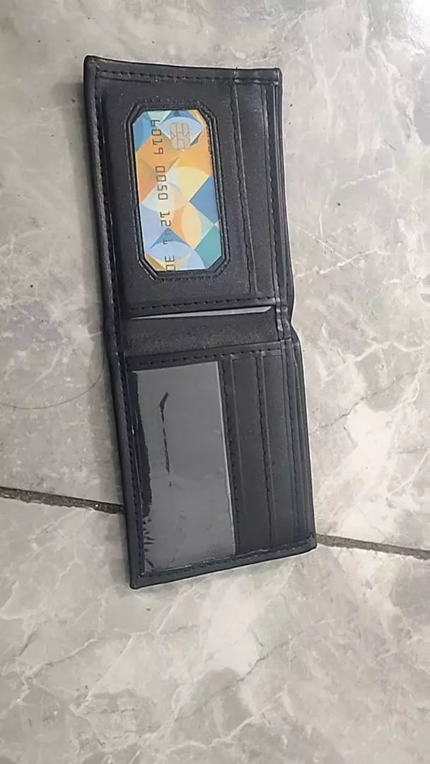Dompet Lipat Treshaw Pria Kulit Sintetis Keren - Foto ulasan pembeli