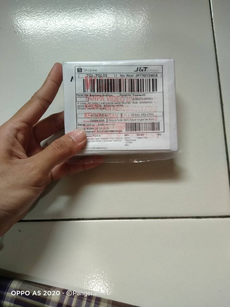 Dompet Lipat Treshaw Pria Kulit Sintetis Keren - Foto ulasan pembeli