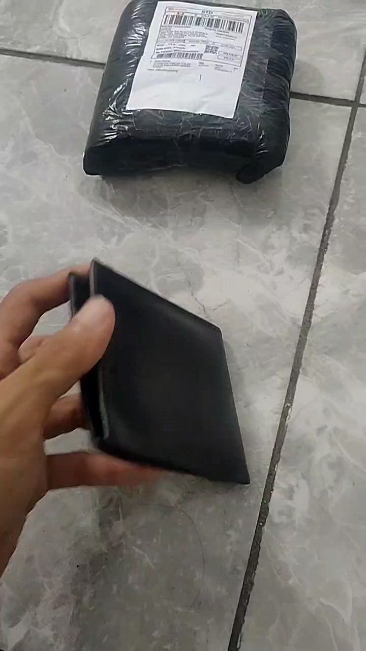 Dompet Lipat Treshaw Pria Kulit Sintetis Keren - Foto ulasan pembeli