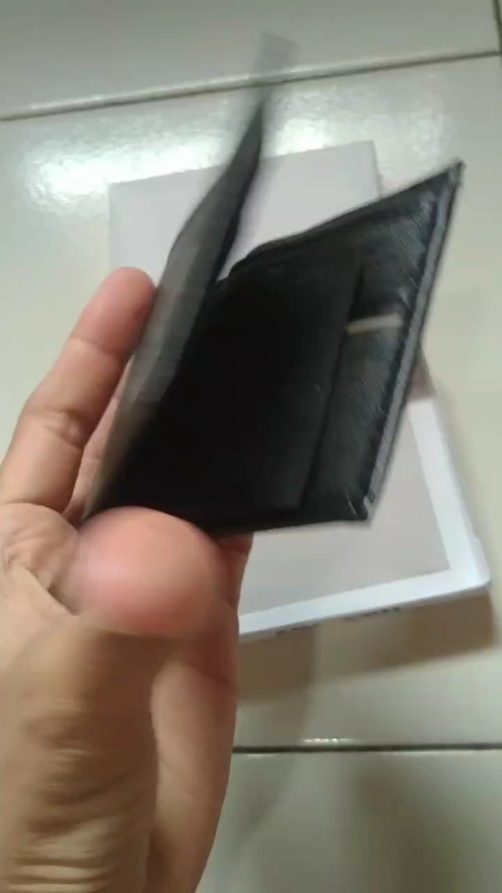 Dompet Lipat Treshaw Pria Kulit Sintetis Keren - Foto ulasan pembeli