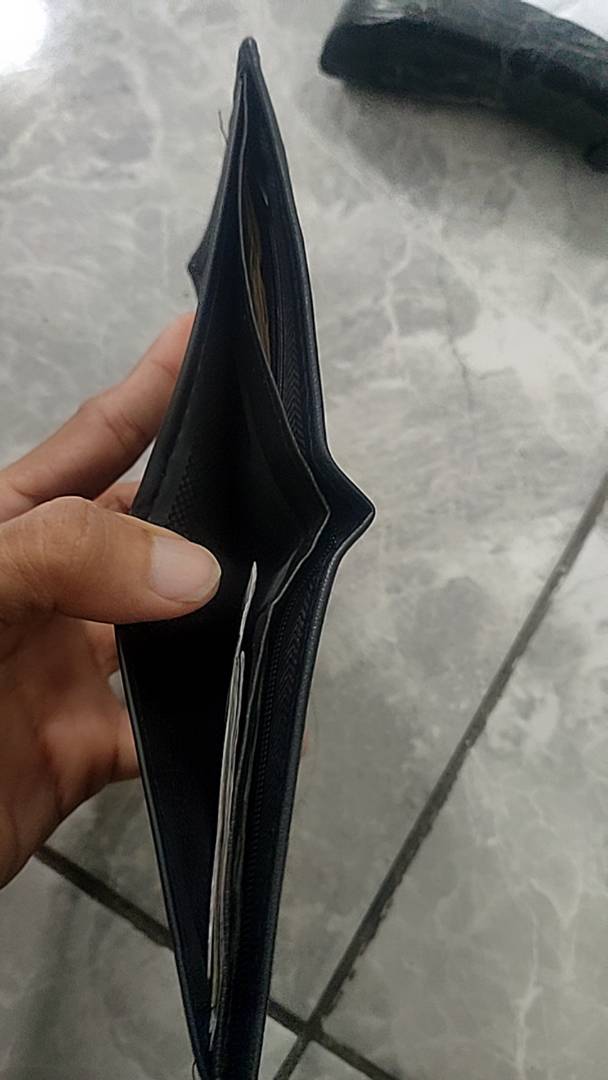 Dompet Lipat Treshaw Pria Kulit Sintetis Keren - Foto ulasan pembeli