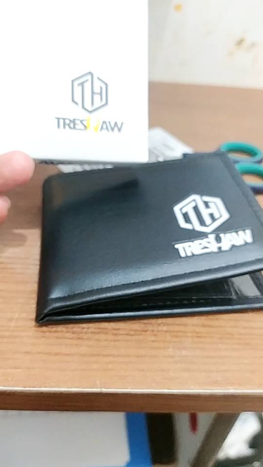 Dompet Lipat Treshaw Pria Kulit Sintetis Keren - Foto ulasan pembeli