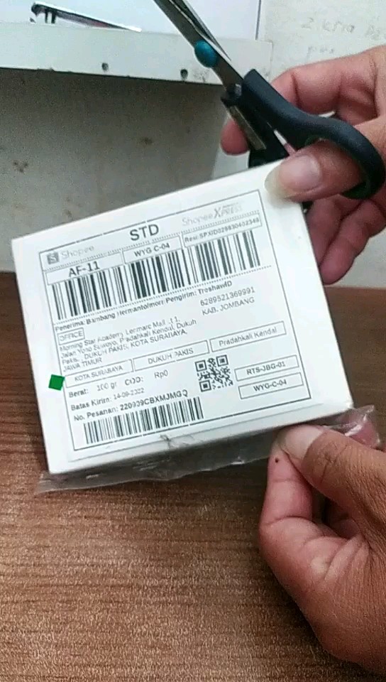 Dompet Lipat Treshaw Pria Kulit Sintetis Keren - Foto ulasan pembeli