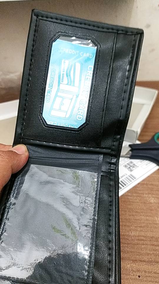 Dompet Lipat Treshaw Pria Kulit Sintetis Keren - Foto ulasan pembeli