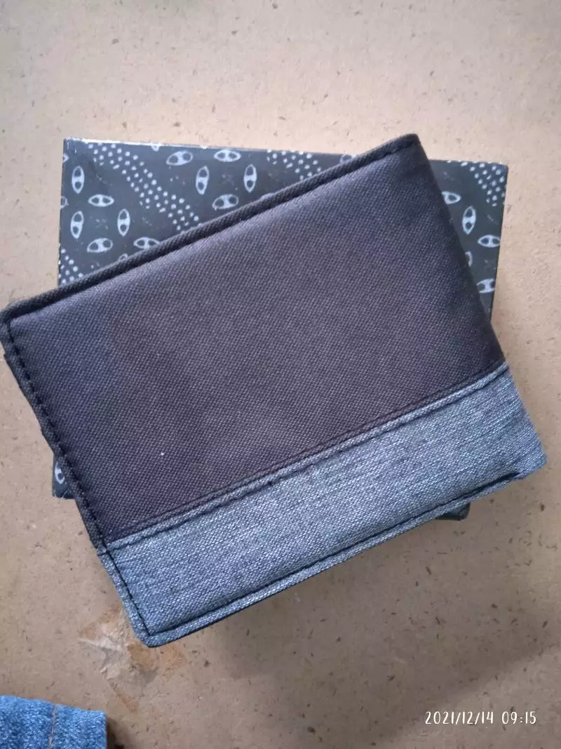 [Dompet Pria Kanvas Tebal DK900 Free Box] - Foto ulasan pembeli