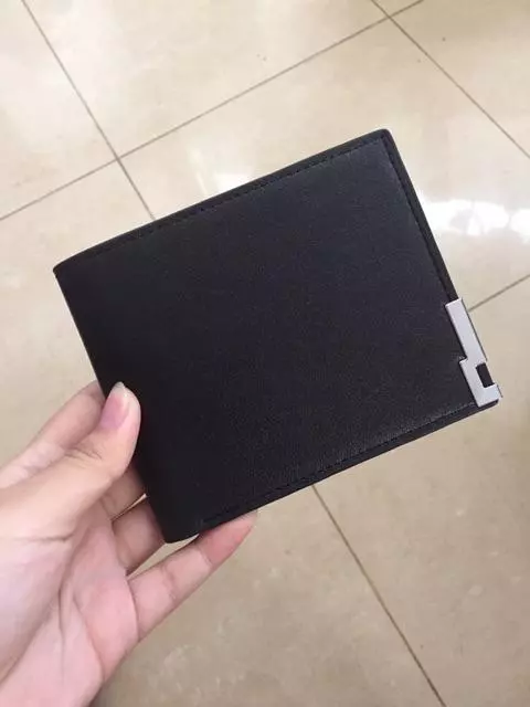 Dompet Pria Lipat Kulit Hitam 2 Sekat 4 Kartu - Foto ulasan pembeli