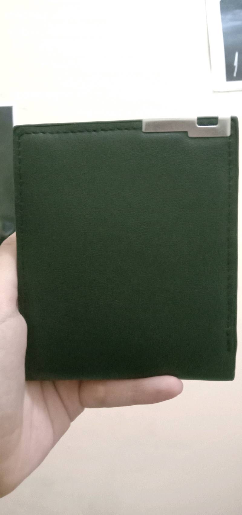 Dompet Pria Lipat Kulit Hitam 2 Sekat 4 Kartu - Foto ulasan pembeli