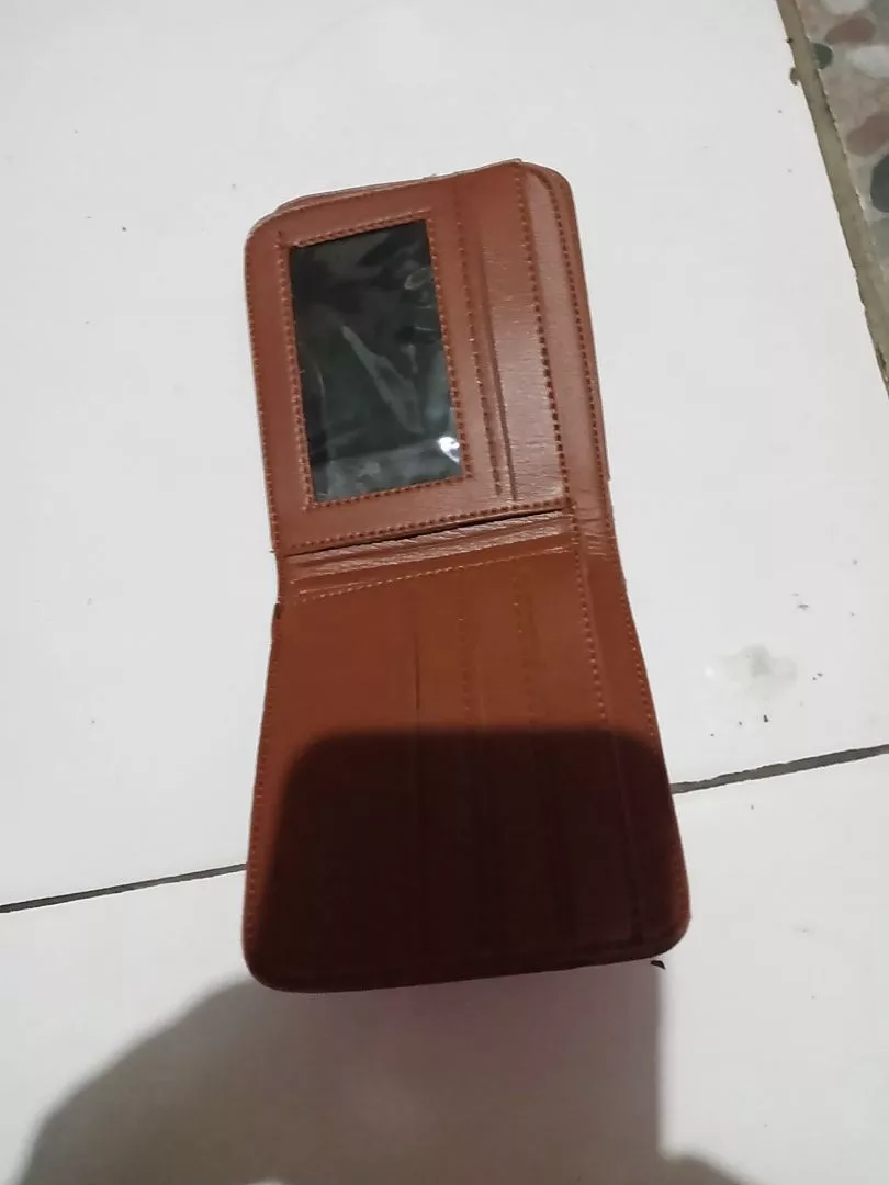 Dompet Pria Wanita Kulit Sintetis 3 Ruang Lipat - Foto ulasan pembeli