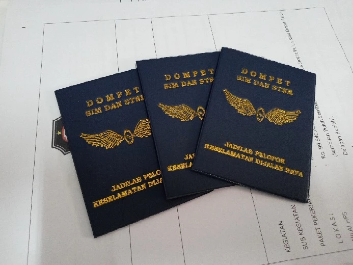 Dompet sim &stnk - Foto ulasan pembeli