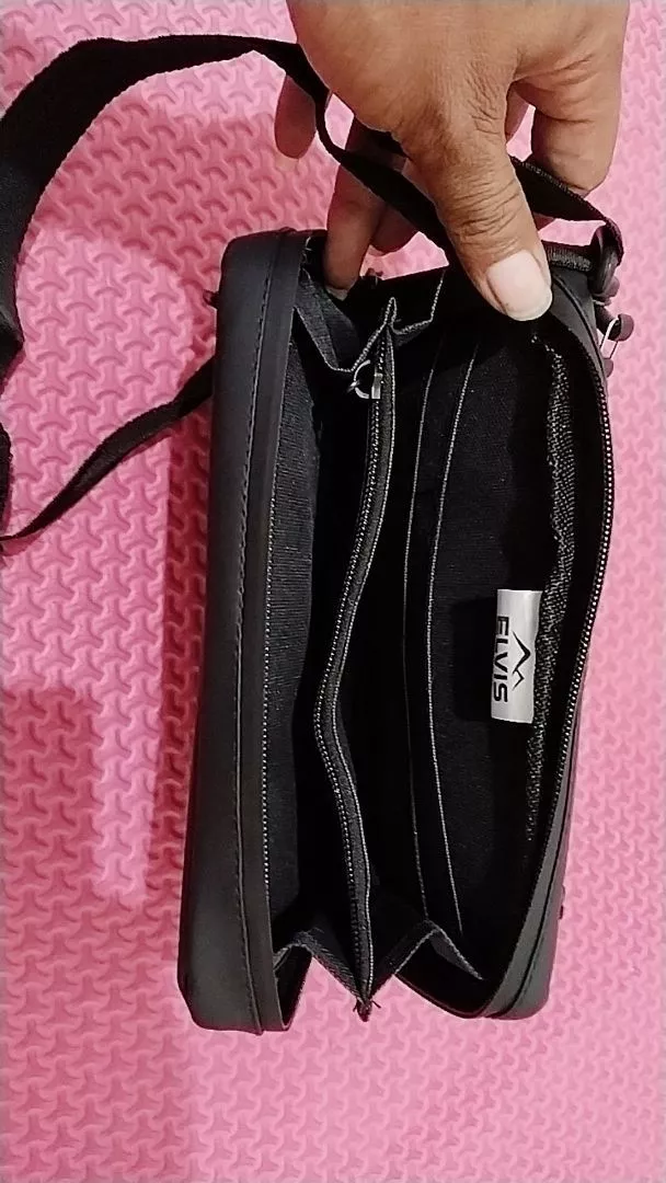 Elvis Vektra Clutch Handbag Slingbag Tahan Air - Foto ulasan pembeli
