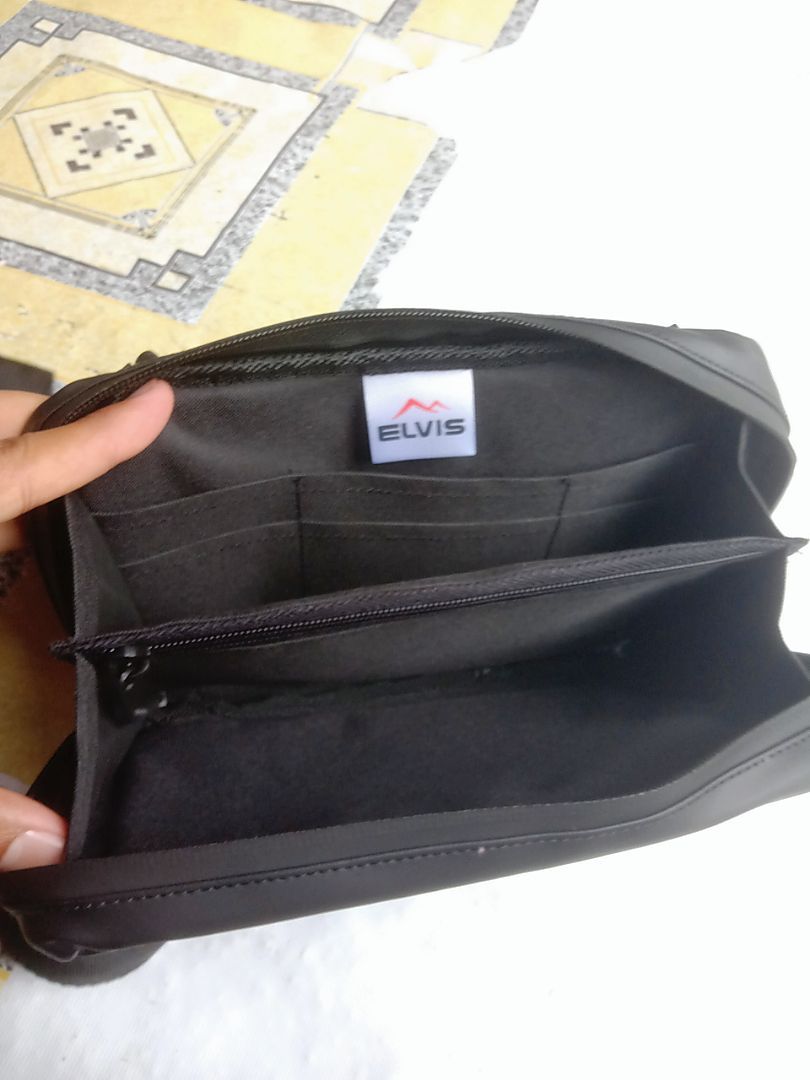 Elvis Vektra Clutch Handbag Slingbag Tahan Air - Foto ulasan pembeli