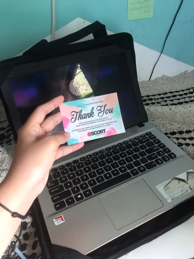ESCORT Tas Laptop Softcase 14-15.6 Inch Waterproof - Foto ulasan pembeli