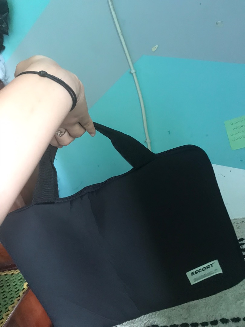 ESCORT Tas Laptop Softcase 14-15.6 Inch Waterproof - Foto ulasan pembeli