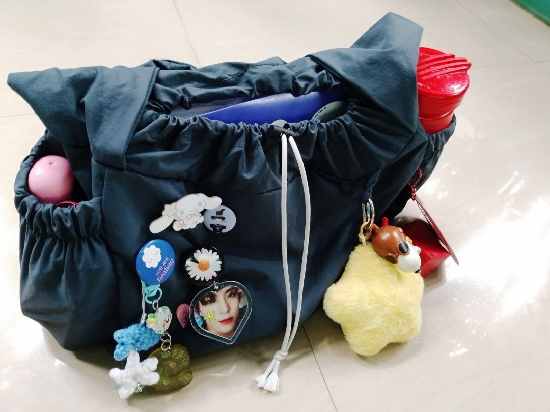 Extended Ginwo Nylon Crinkle Slingbag Pria Wanita - foto 5 dari 10, nayayiy