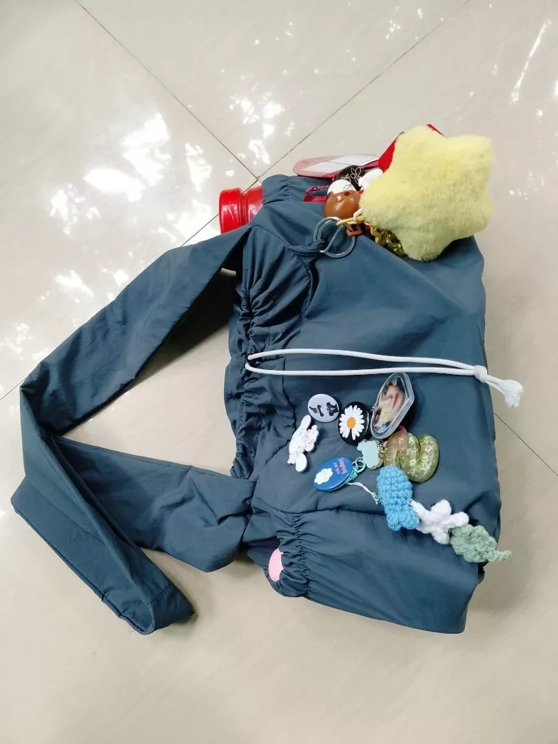 Extended Ginwo Nylon Crinkle Slingbag Pria Wanita - Foto ulasan pembeli