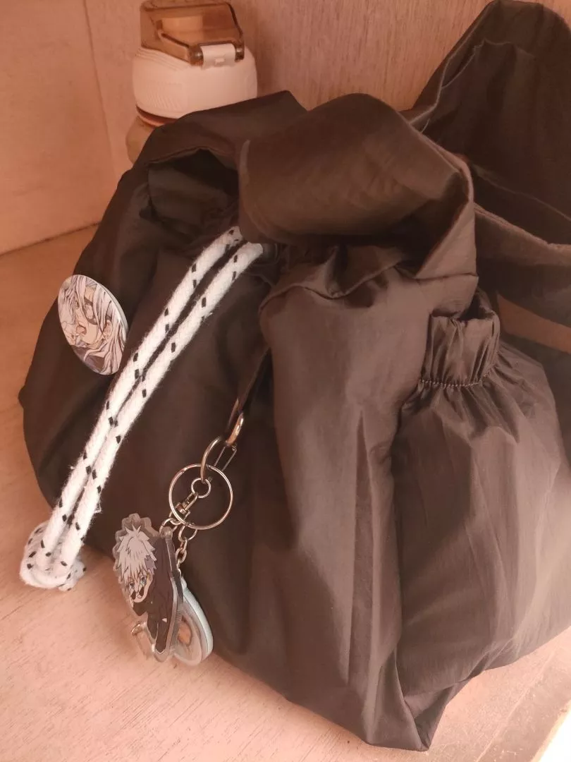Extended Ginwo Nylon Crinkle Slingbag Pria Wanita - Foto ulasan pembeli