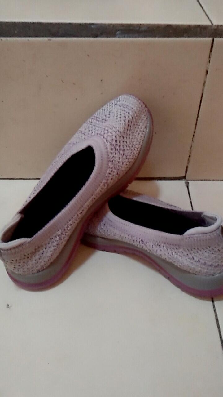 Foku Sepatu Wanita Slip On Nyaman 5 Warna - foto 7 dari 10, daesyyana27